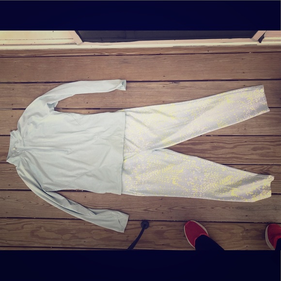 Adidas Golf pants with pullover - Picture 1 of 2